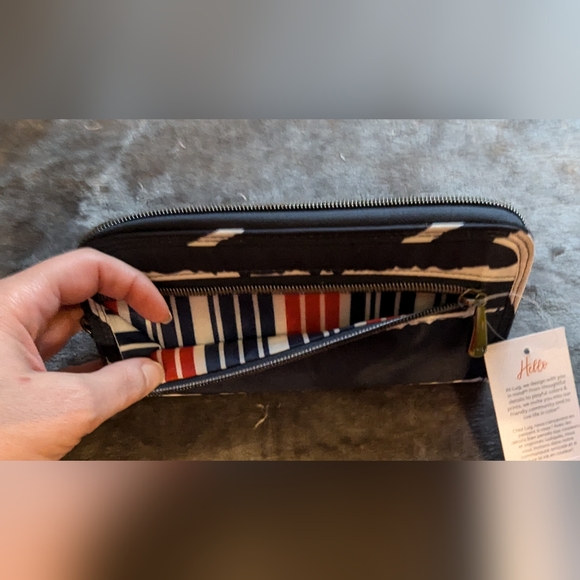 NWT - LUG - Straddle - Navy w/White Stripes - Picture 3 of 7